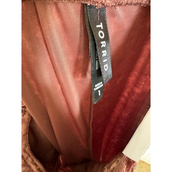 Torrid Womens Pants Sz 1 1X 14 16 Full Length Crushed Velvet Pocket Flare Brown - Picture 6 of 7